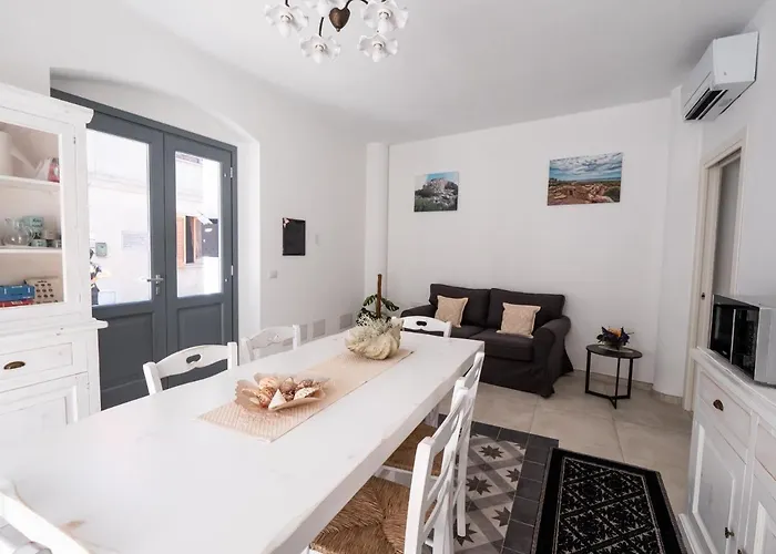 Konukevi Solki SantʼAntìoco