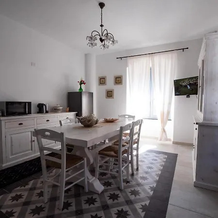 Maison d'hôtes Solki SantʼAntìoco